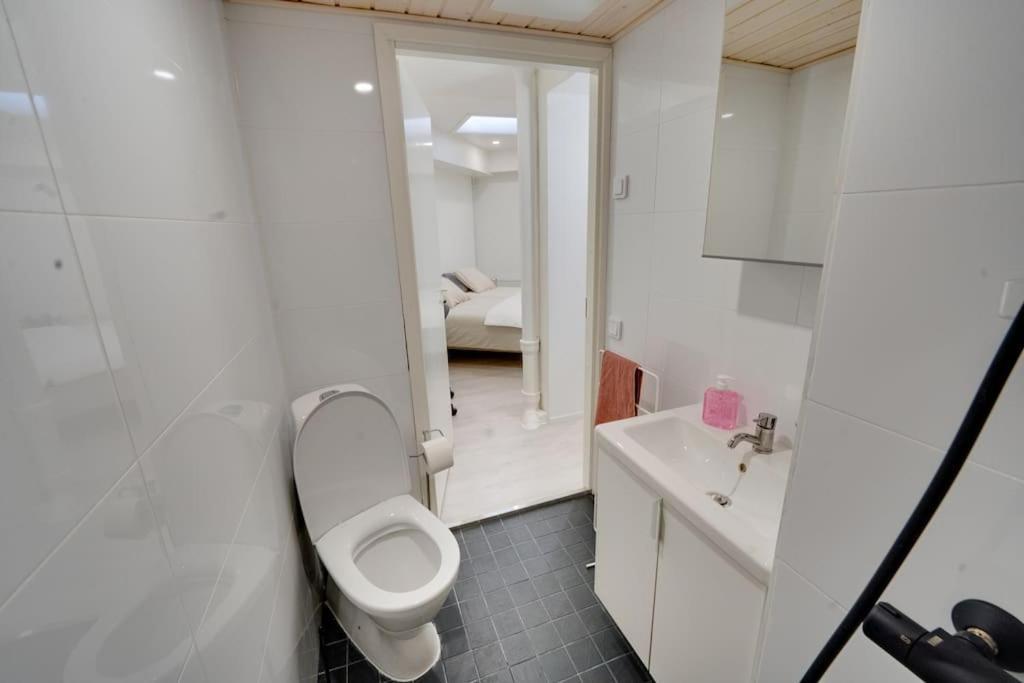Best Location In Tampere! Modern City Apartment, 2Rooms, Kitchen And Balcony Екстериор снимка