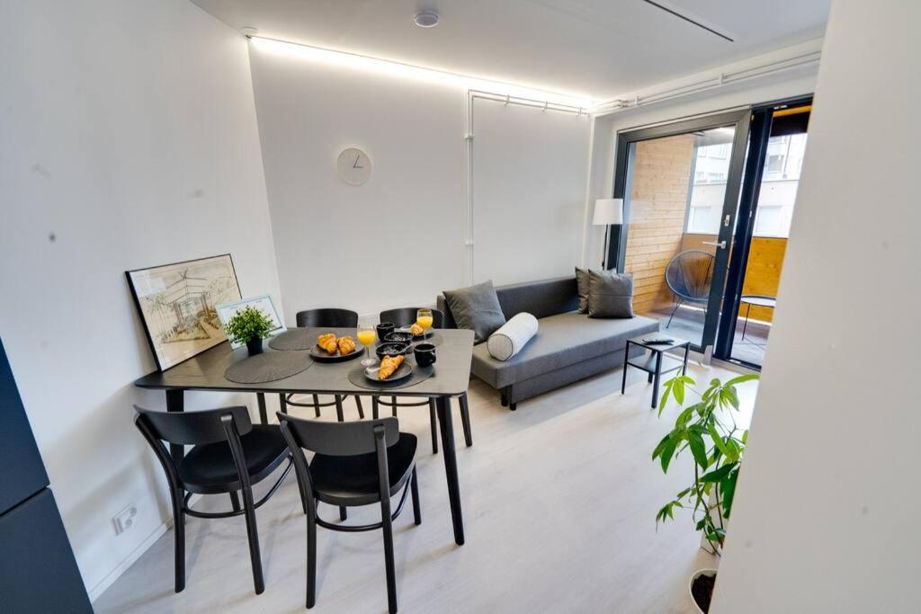 Best Location In Tampere! Modern City Apartment, 2Rooms, Kitchen And Balcony Екстериор снимка